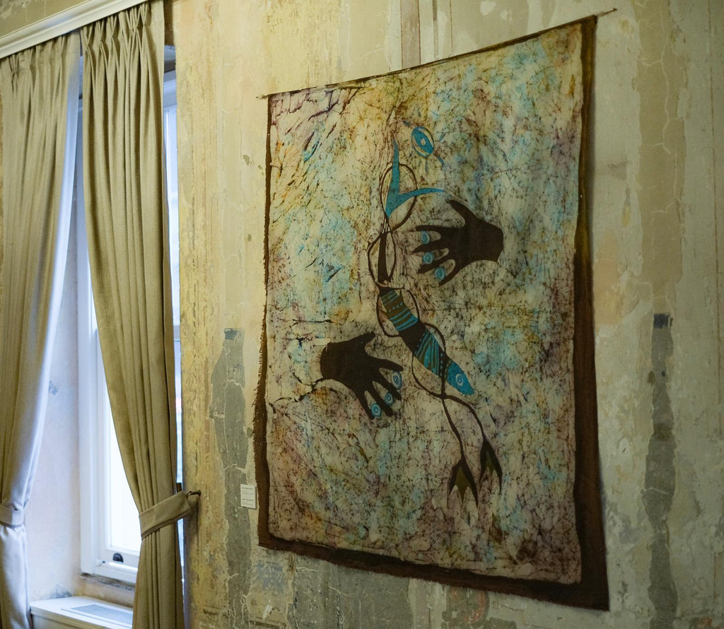 Duality I - Hands Juggling Eyes