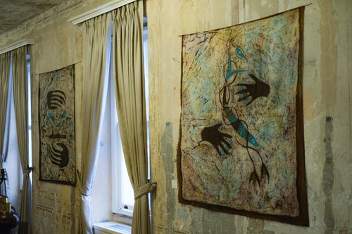 Duality I - Hands Juggling Eyes